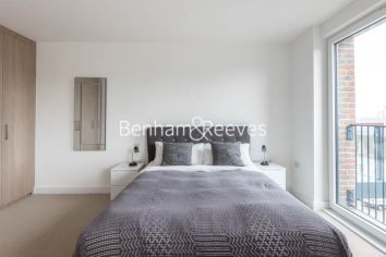 Studio flat to rent in Imperial Building, Royal Arsenal Riverside, SE18-image 3