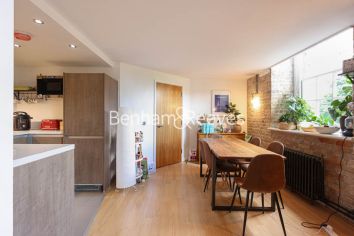 3 bedrooms flat to rent in Marlborough Road, Royal Arsenal Riverside, SE18-image 13