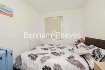 2 bedrooms flat to rent in Tilston Bright Square, Abbeywood, SE2-image 3