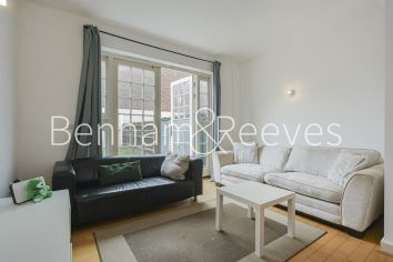 4 bedrooms flat to rent in Hastings Street, Royal Arsenal Riverside, SE18-image 8