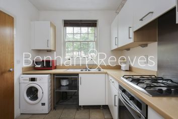 4 bedrooms flat to rent in Hastings Street, Royal Arsenal Riverside, SE18-image 9