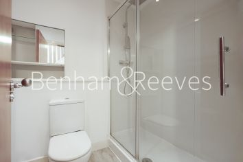 4 bedrooms flat to rent in Hastings Street, Royal Arsenal Riverside, SE18-image 11