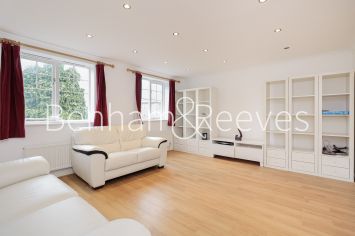 4 bedrooms flat to rent in Shooters Hills, Elizabeth Fry Place, SE18-image 1