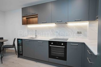 1 bedroom flat to rent in Royal Arsenal, Riverside, SE18-image 2