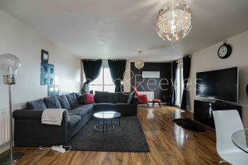 2 bedrooms flat to rent in Sark Towerk, Erebus Drive, SE28-image 9