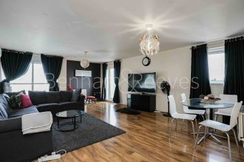 2 bedrooms flat to rent in Sark Towerk, Erebus Drive, SE28-image 13