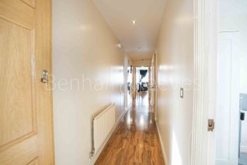 2 bedrooms flat to rent in Sark Towerk, Erebus Drive, SE28-image 18