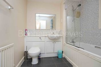 2 bedrooms flat to rent in Sark Towerk, Erebus Drive, SE28-image 20