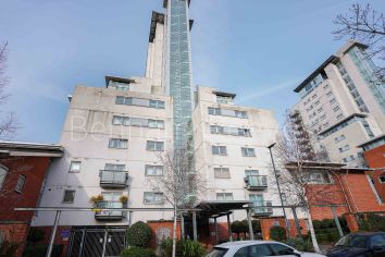 2 bedrooms flat to rent in Sark Towerk, Erebus Drive, SE28-image 23