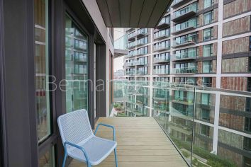 2 bedrooms flat to rent in Royal Arsenal Riverside, Duke of Wellington Avenue, SE18-image 15