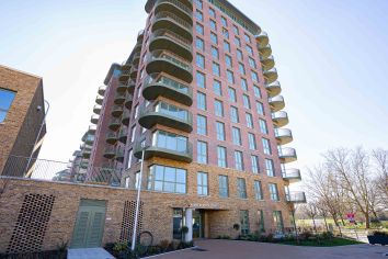 2  bedrooms flat to rent in Kidbrooke Village,Townsend Road , SE3-image 6