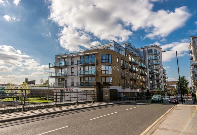 Exterior view of Caspian Wharf Image 1