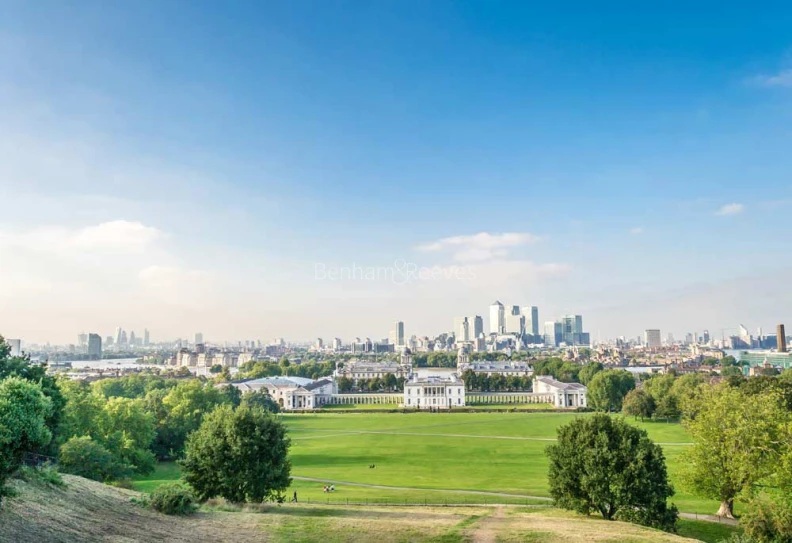 Greenwich Square Image 1