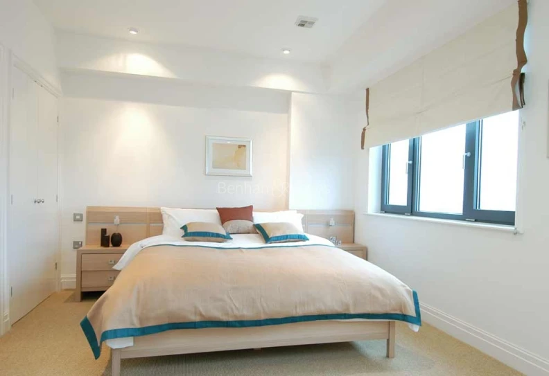 Paddington Central bedroom images 1