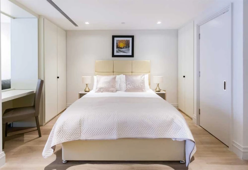 Queen's Wharf bedroom images 1