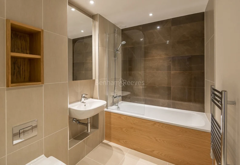 Bathroom view of Stanmore Place images 1