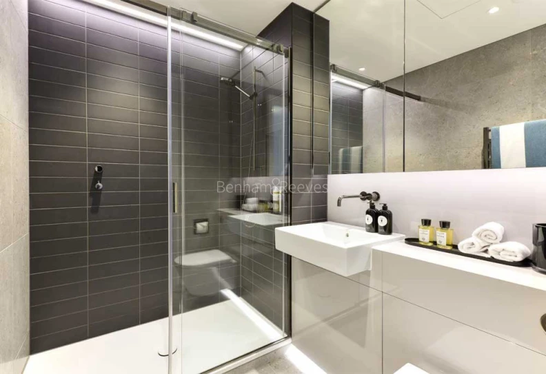 White City Living bathroom images 1