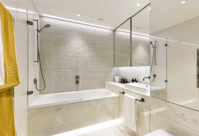 White City Living bathroom images 2