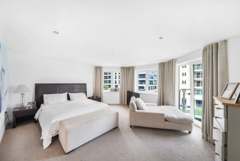 3 bedrooms apartments/flats to sale in The Boulevard, Imperial Wharf-image 5