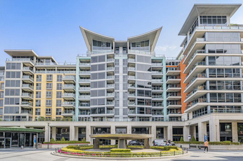 2 bedrooms apartments/flats to sale in The Boulevard, Imperial Wharf-image 1