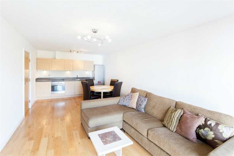 2 bedrooms apartments/flats to sale in Boulevard Drive, Beaufort Park, Colindale-image 3