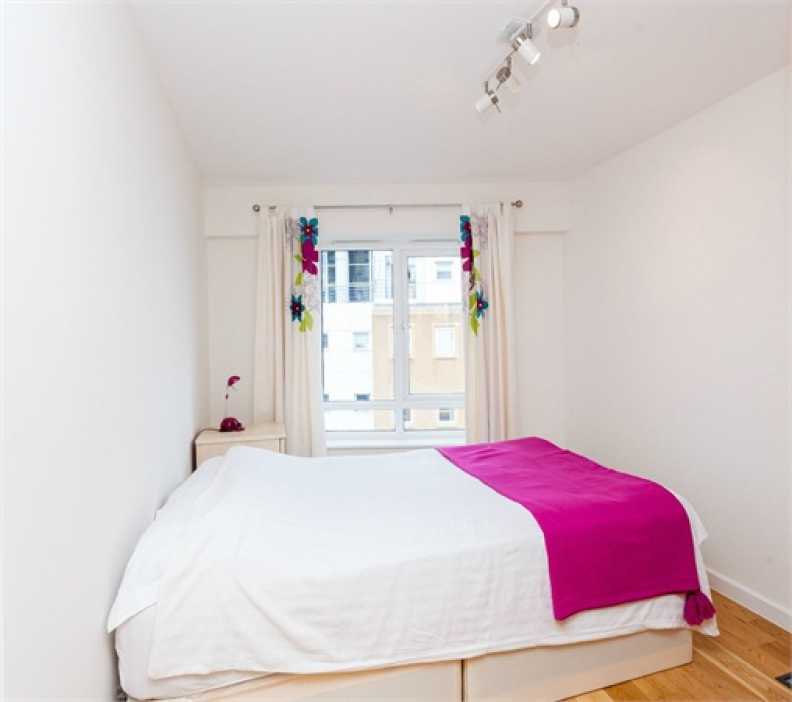 2 bedrooms apartments/flats to sale in Boulevard Drive, Beaufort Park, Colindale-image 4