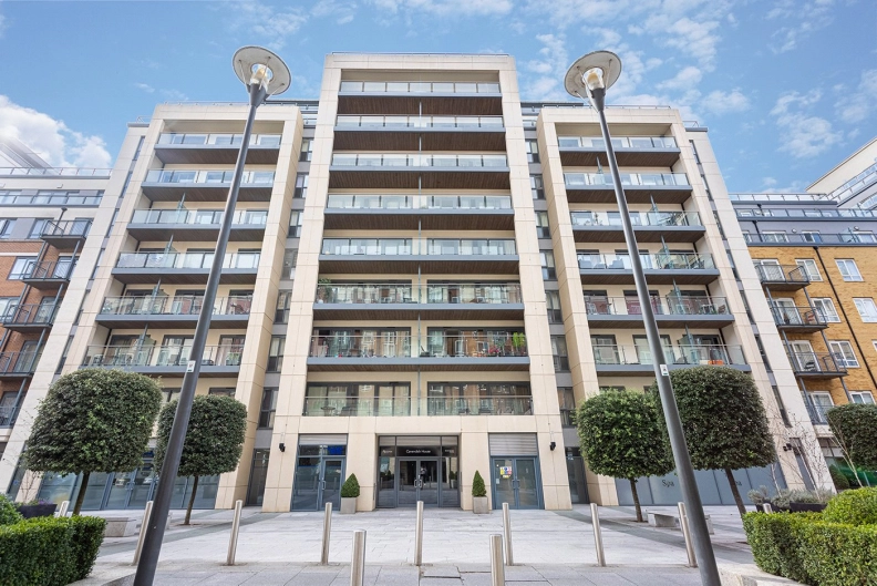 3 bedrooms apartments/flats to sale in Boulevard Drive, Beaufort Park, Colindale-image 1