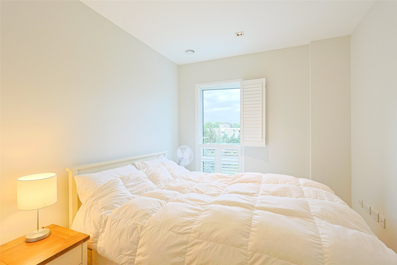 2 bedrooms apartments/flats to sale in Dickens Yard, Ealing, London-image 5