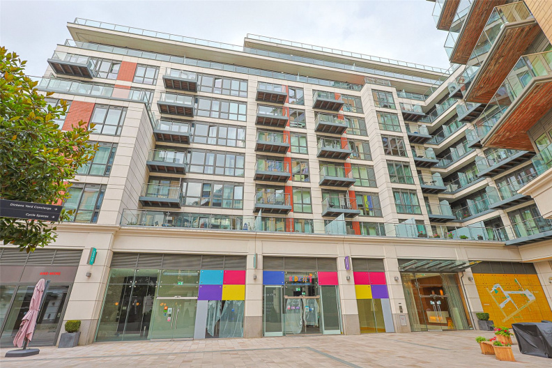 2 bedrooms apartments/flats to sale in Dickens Yard, Ealing, London-image 1