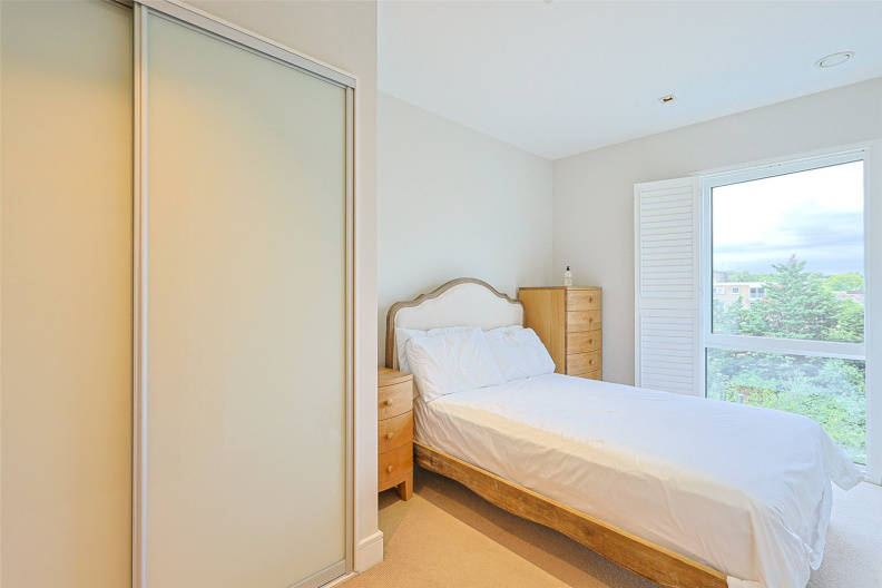 2 bedrooms apartments/flats to sale in Dickens Yard, Ealing, London-image 4