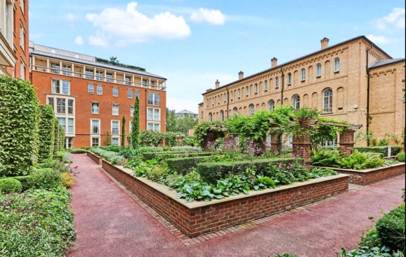 1 bedroom apartments/flats to sale in Coleridge Gardens, Chelsea-image 8