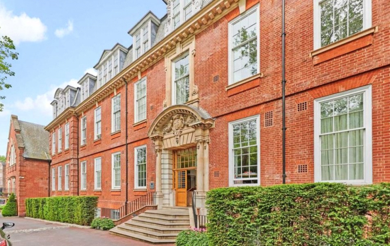 1 bedroom apartments/flats to sale in Coleridge Gardens, Chelsea-image 1