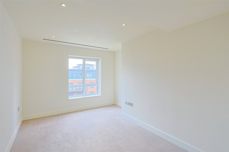 3 bedrooms apartments/flats to sale in Aerodrome Road, Beaufort Park, Colindale-image 4