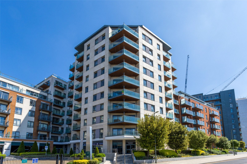 3 bedrooms apartments/flats to sale in Aerodrome Road, Beaufort Park, Colindale-image 1