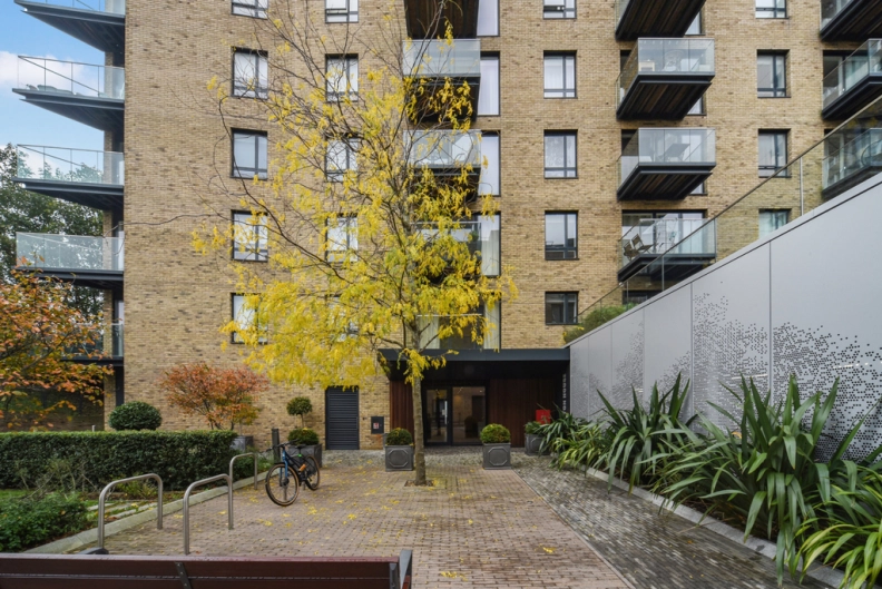 1 bedroom apartments/flats to sale in Heritage Place, Brentford-image 12