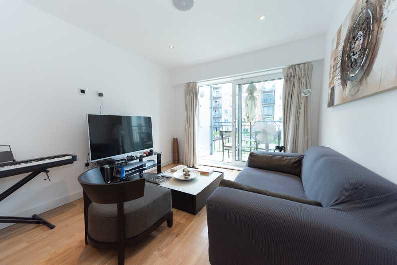 1 bedroom apartments/flats to sale in Aerodrome Road, Beaufort Park, Colindale-image 8