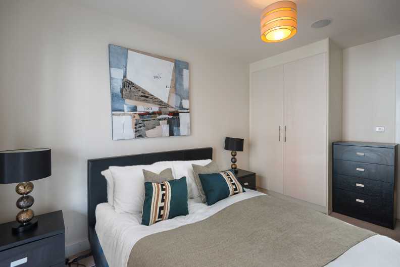 1 bedroom apartments/flats to sale in Boulevard Drive, Colindale, London-image 4