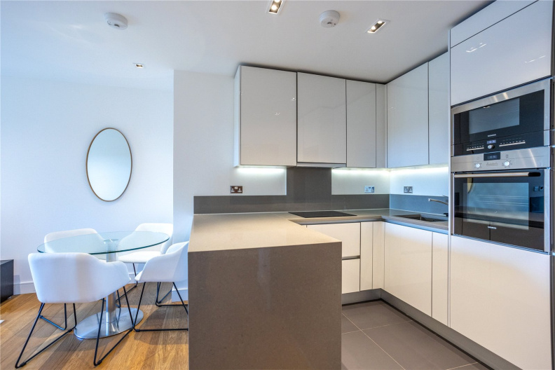 1 bedroom apartments/flats to sale in Dickens Yards, Longfield Avenue, Ealing-image 2