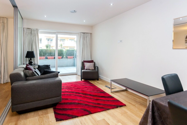 1 bedroom apartments/flats to sale in Boulevard Drive, Beaufort Park, Colindale-image 3