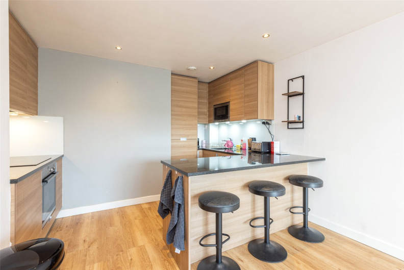 2 bedrooms apartments/flats to sale in Aerodrome Road, Colindale-image 14