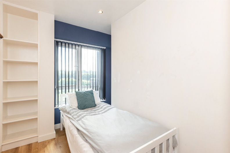 2 bedrooms apartments/flats to sale in Aerodrome Road, Colindale-image 4