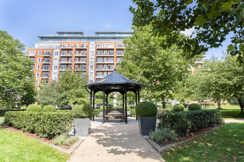 2 bedrooms apartments/flats to sale in Heritage Avenue, Beaufort Park, Colindale-image 17