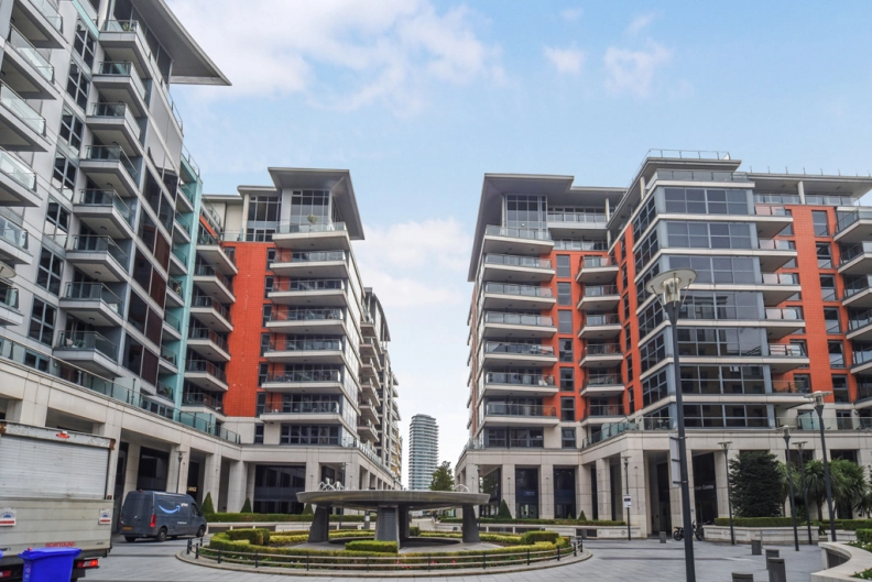 2 bedrooms apartments/flats to sale in The Boulevard, Imperial Wharf-image 8