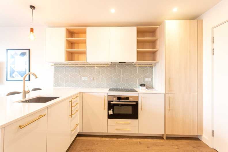 Studio apartments/flats to sale in Alington House, 1 Mary Neuner Road, Wood Green-image 2