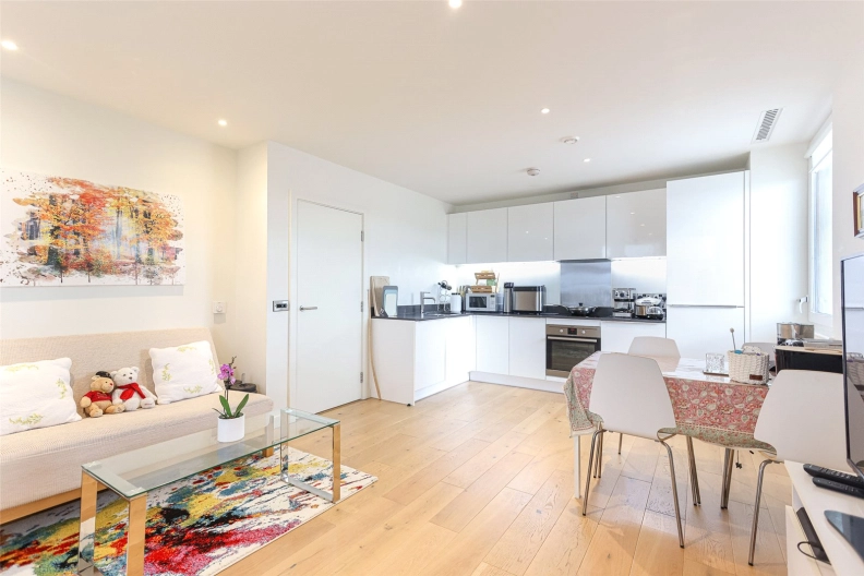 2 bedrooms apartments/flats to sale in Capitol Way, Colindale-image 12