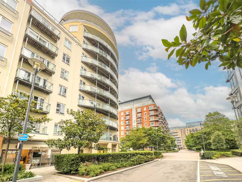 Studio apartments/flats to sale in Boulevard Drive, Beaufort Park, Colindale-image 1