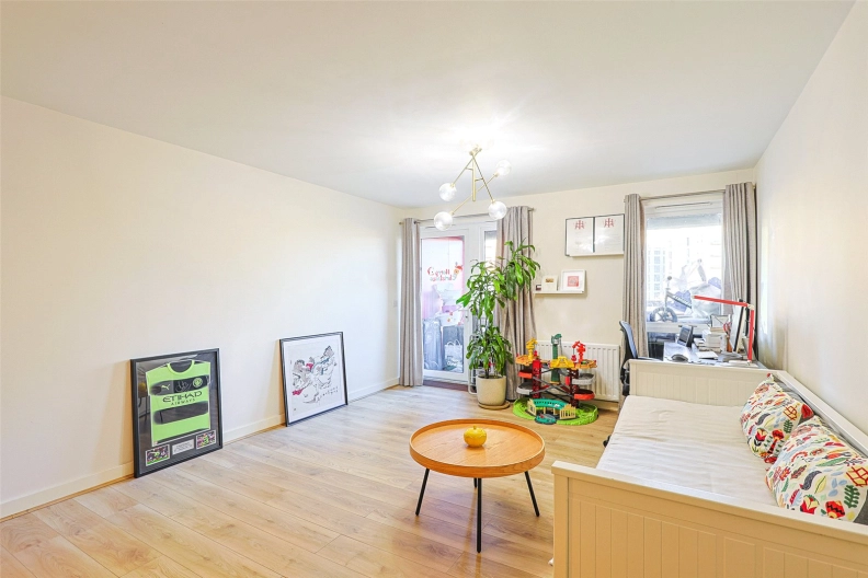 2 bedrooms apartments/flats to sale in Chronicle Avenue, Colindale-image 3