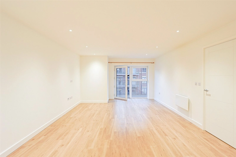 2 bedrooms apartments/flats to sale in East Drive, Beaufort Park, Colindale-image 2