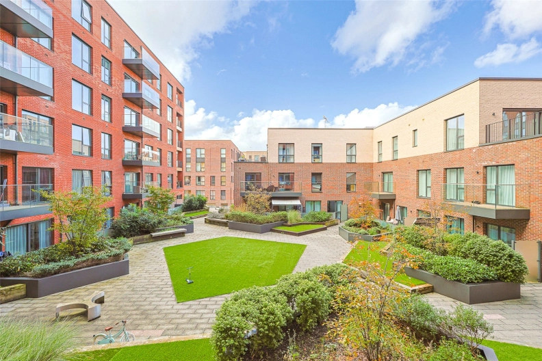 2 bedrooms apartments/flats to sale in Thonrey Close, Colindale-image 13