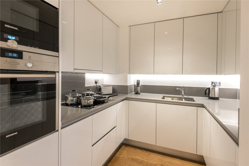 2 bedrooms apartments/flats to sale in Longfield Avenue, London-image 6